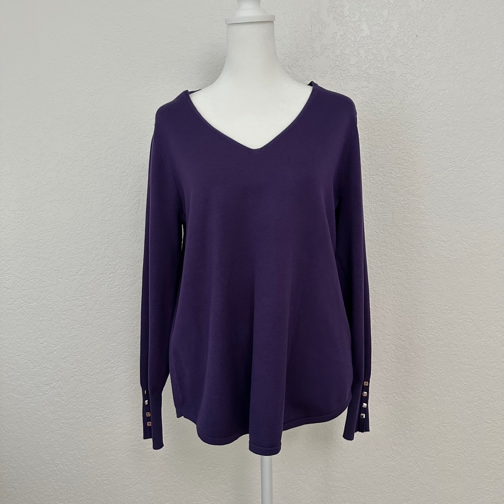 Chico's V-Neck Sweater Stretch Women 1 M Purple Stud Cuff Long Sleeve Top Casual